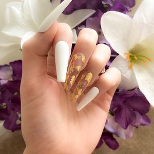 White with Gold Flakes Press-On Nails